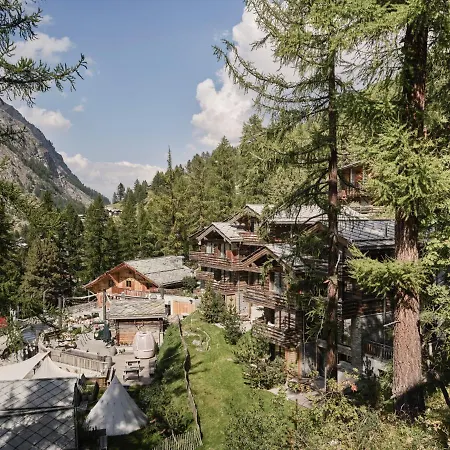 Готель Cervo Mountain 5*